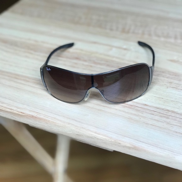 Ray-Ban High Street Sunglasses - Picture 3 of 4